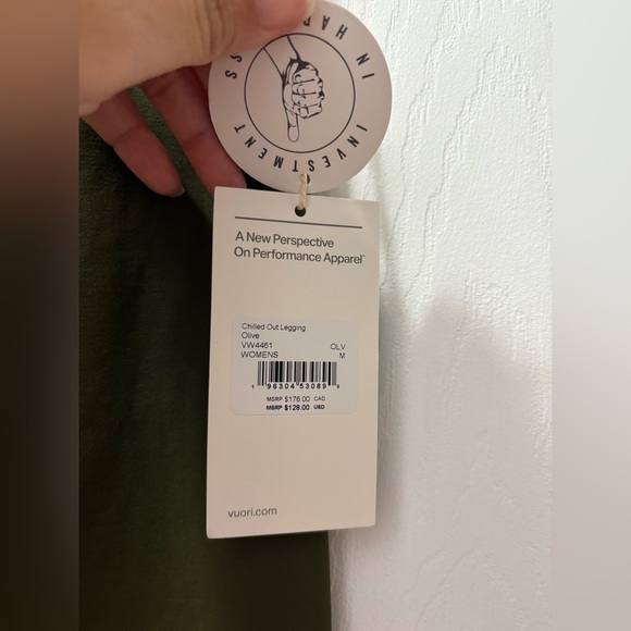 NWT Vuori Chilled Out Leggings In Olive Size Medium - Picture 5 of 5